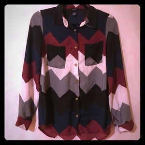 Rue 21 size small chevron button down